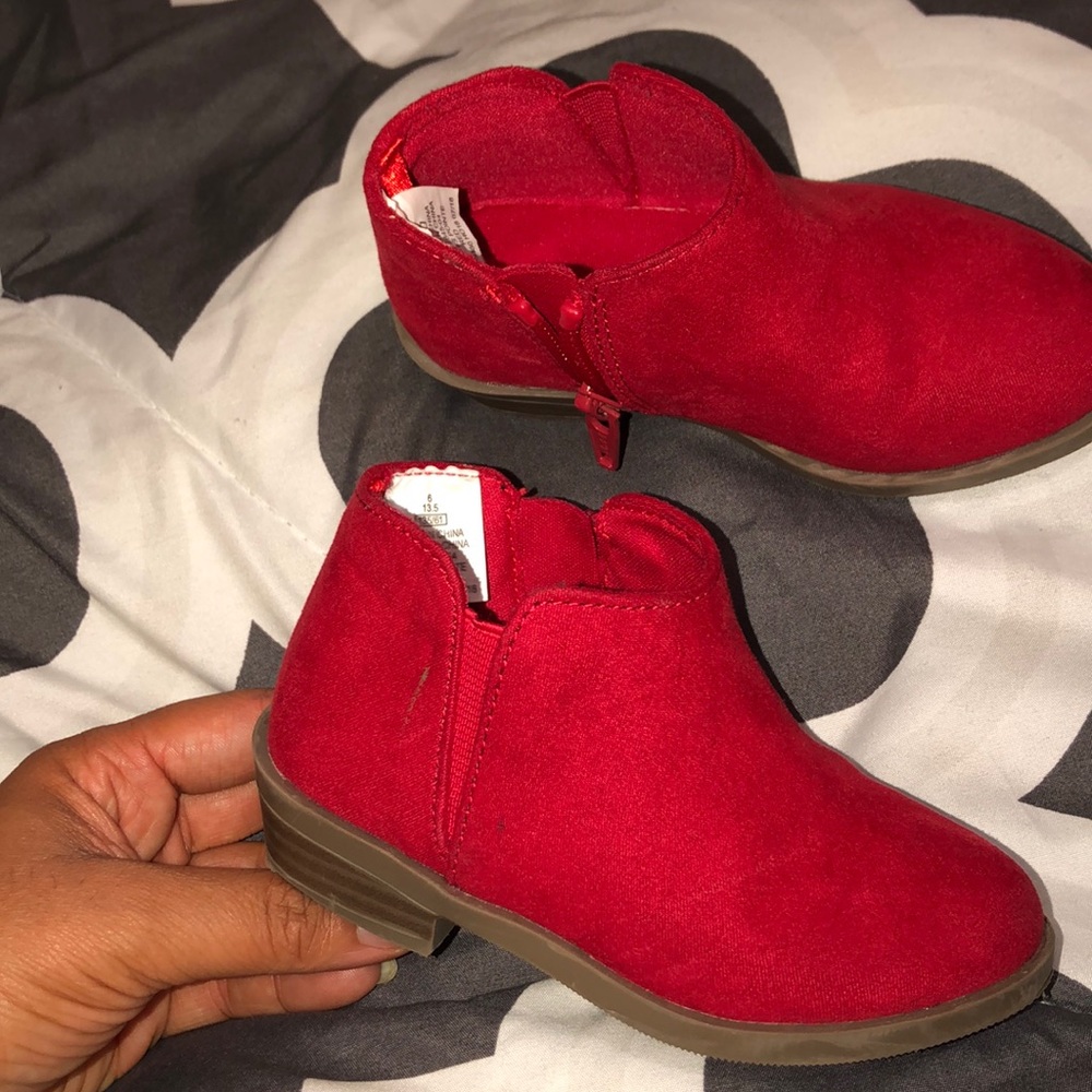 Old navy toddler boots size 6